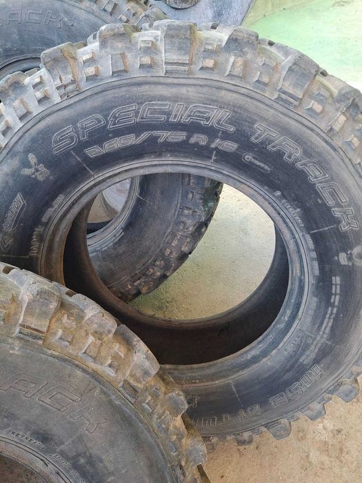 vand 4 cauciucuri simexuri 265/75/16