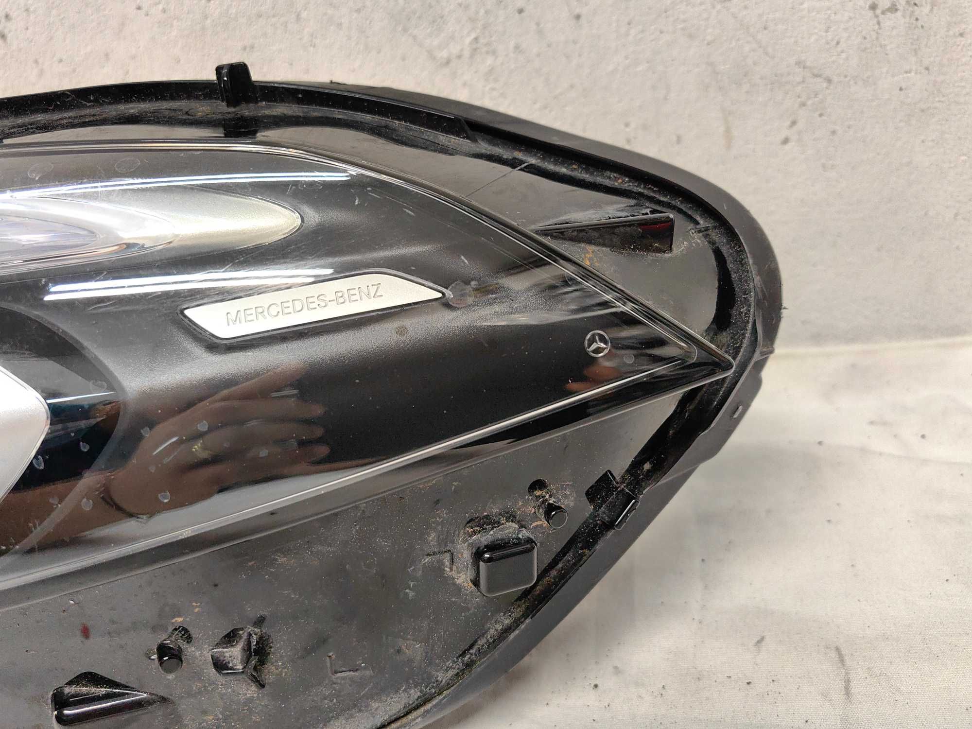 Оригинален фар Мерцедес а 177  Mercedes A W177 Full Led