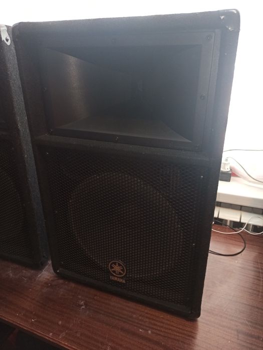 Колонки акустические система Yamaha S112V цена за 2 колонки

цена за 2