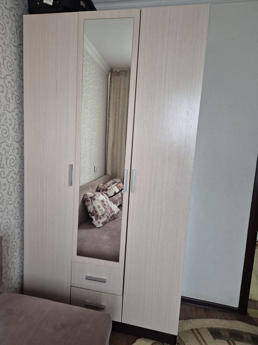 Продам шкаф для одежды