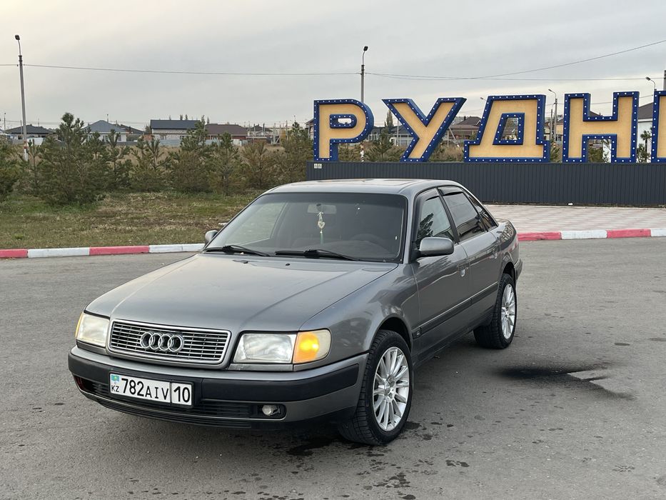 Продается намец Ауди 100 с4 в хорошем состочнии.