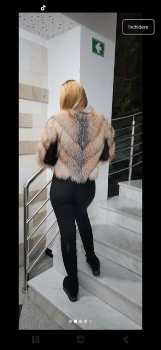 Haina scurta de blana