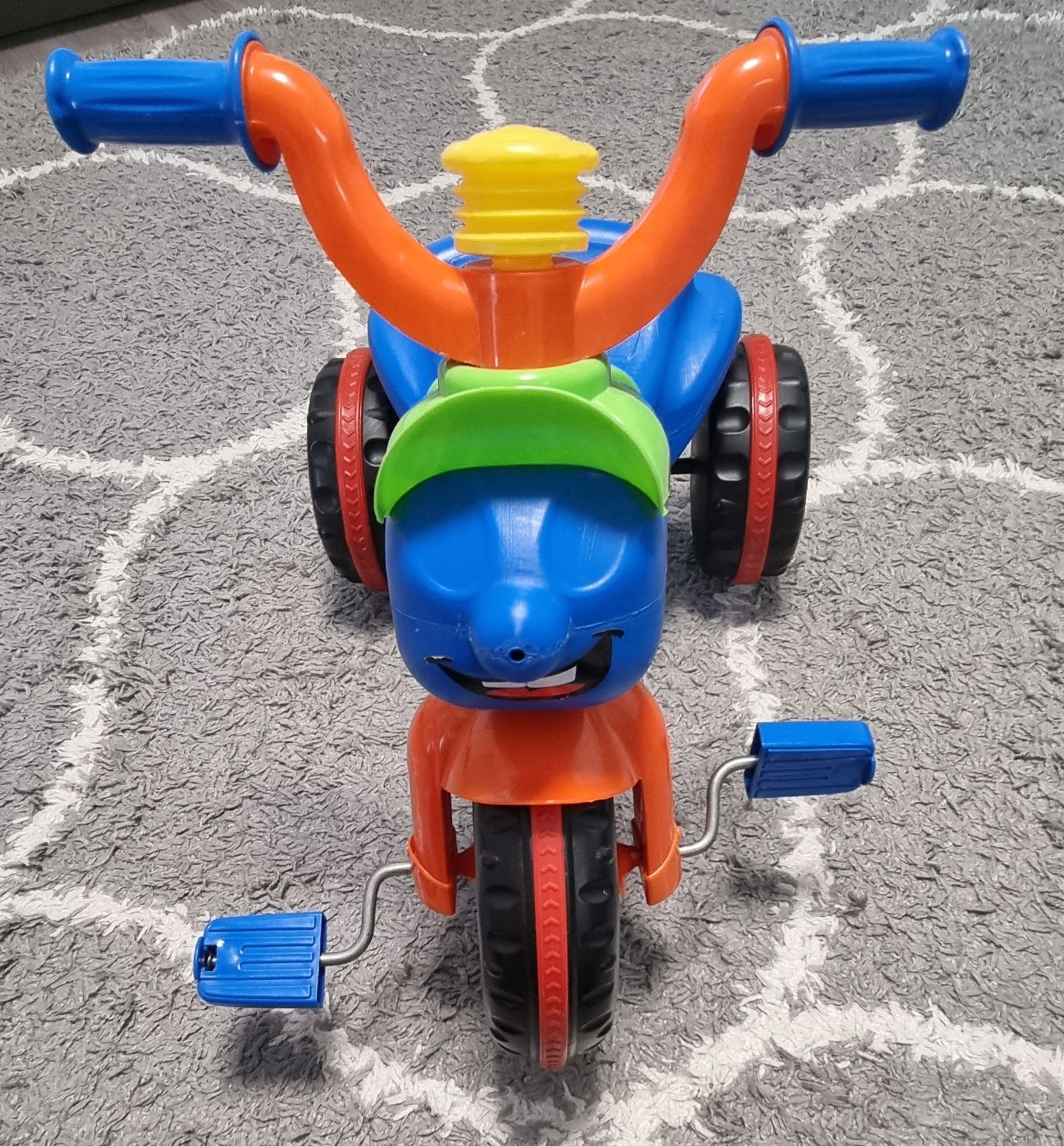 Tricicleta copii cu claxon si pedale
