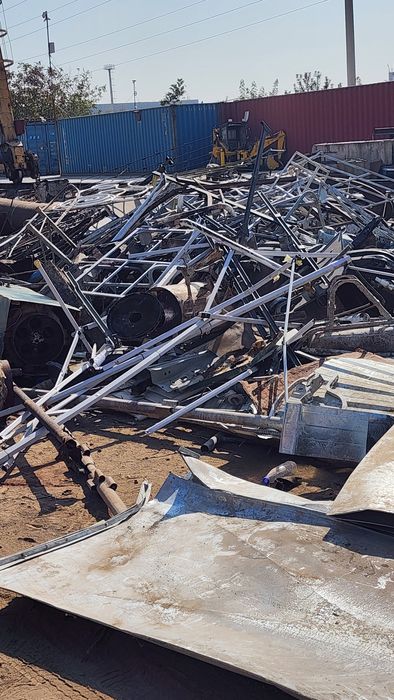 Metallom metalom perirobotka metallom