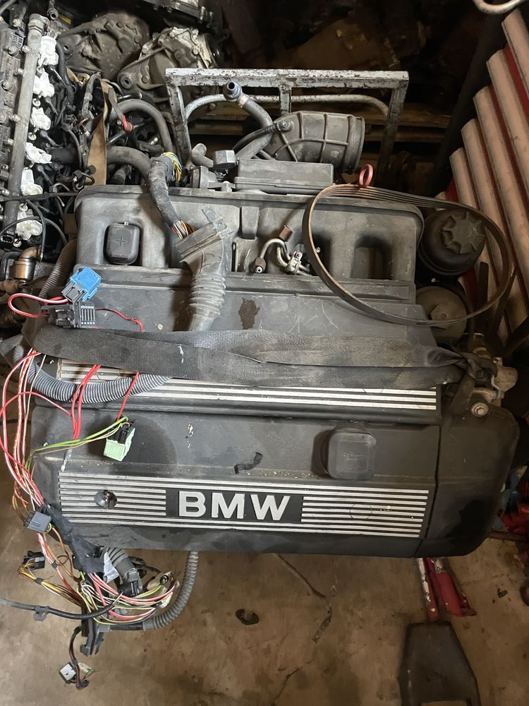Motor bmw m52b20