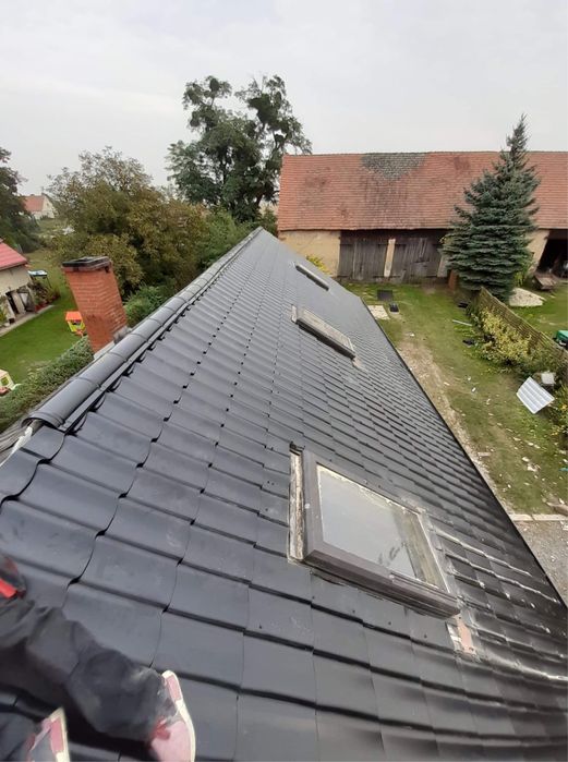 Montaj acoperisuri reparații țigla metalica dulgherie hidroizolații