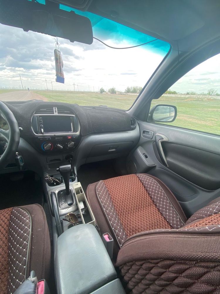 Продается Toyota Rav4 в отличном состоянии