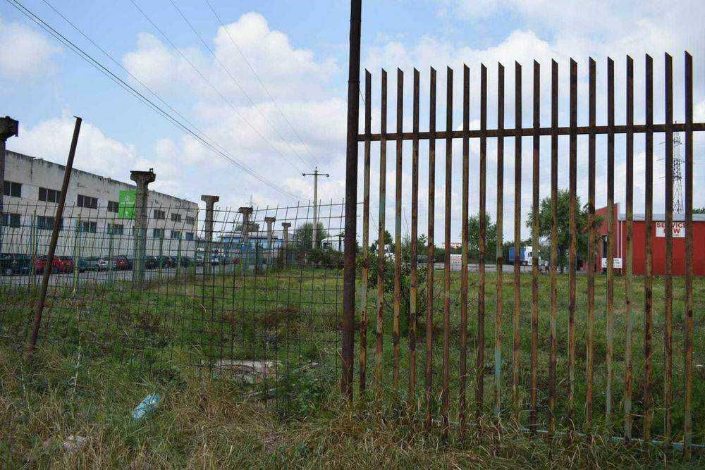 Vand sau inchiriez teren intravilan 7300 m2 zona BAT