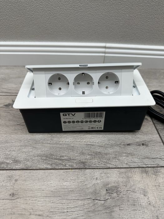 Тройник скрытый новый