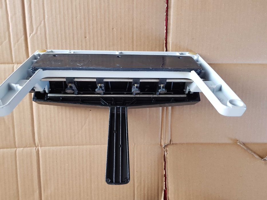 Perforator Leitz 5114 – model profesional, robust