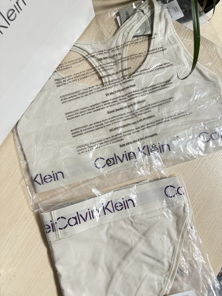 Брендовые вещи Calvin Klein
