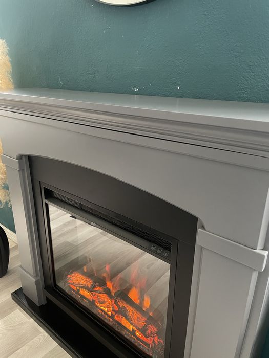 Semineu electric TAGU Helmi, cu focar electric inclus