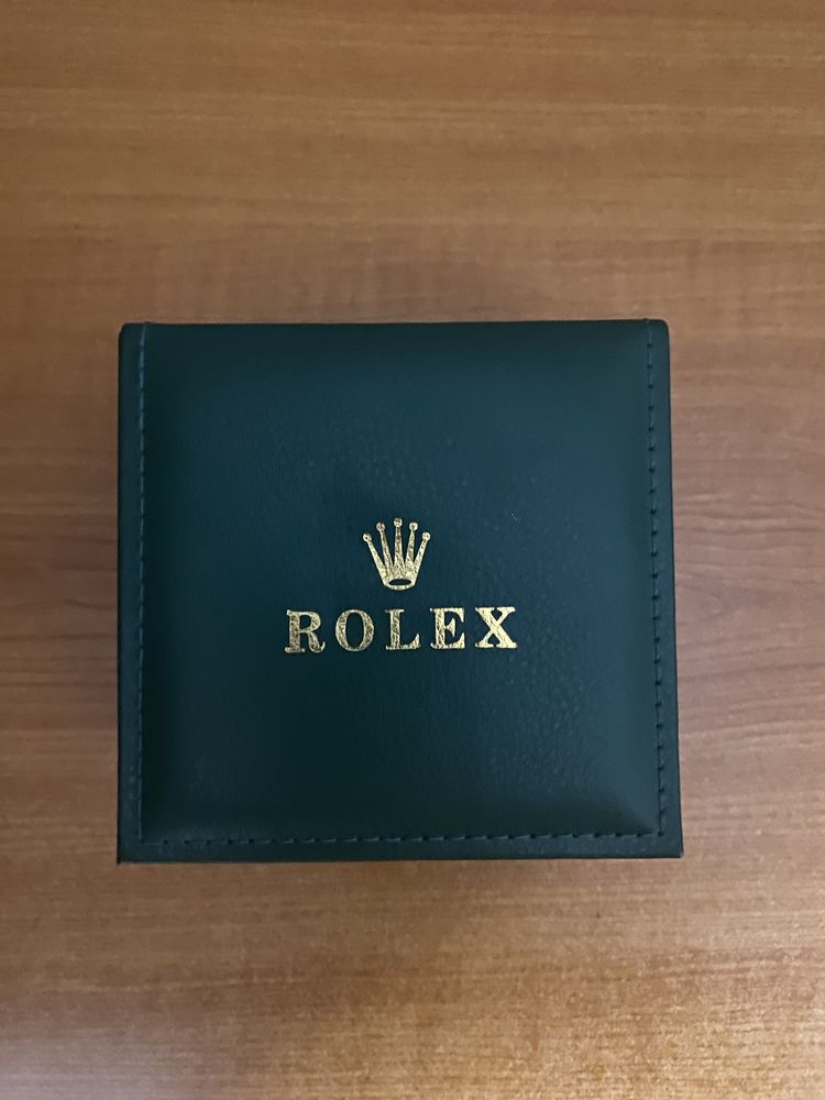 Часы Rolex зеленый