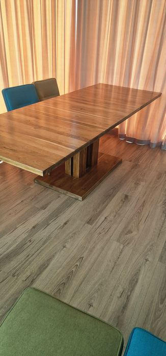 Vand masa extensibila 12 pers lemn masiv + 6 scaune