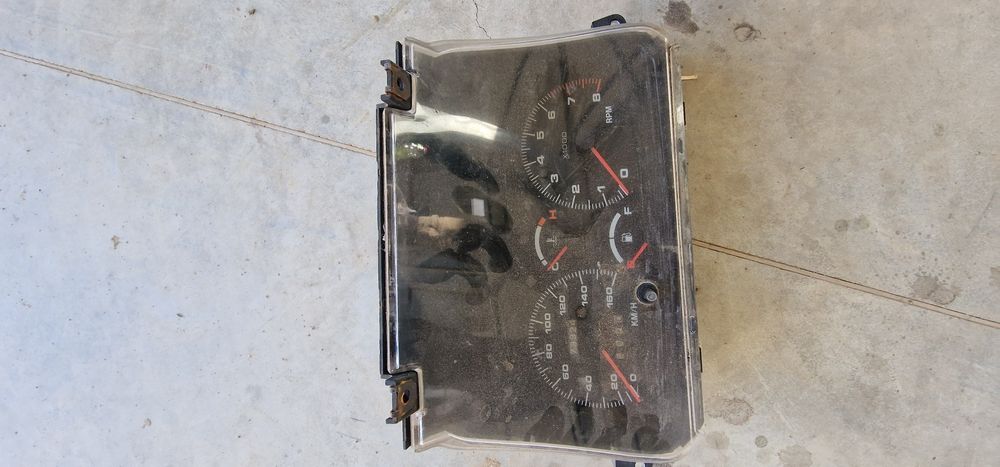 Faruri ,bord kilometraj noi vitara