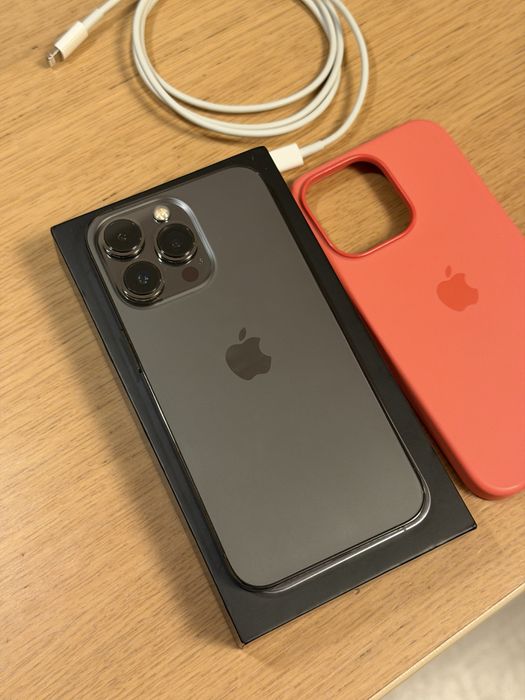 iPhone 13 Pro 256 GB Graphite 77% bat