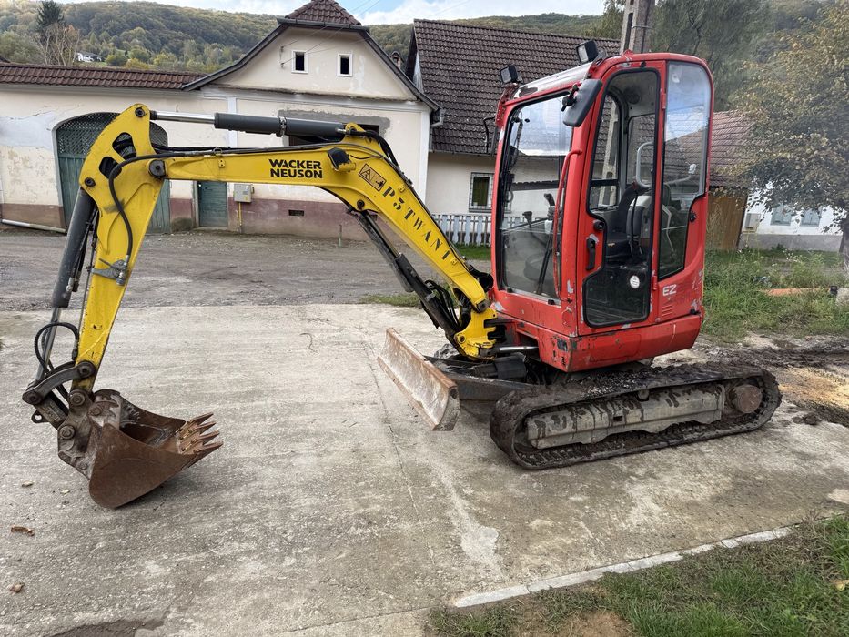 Excavator pe senile Wacker Neuson 3 tone