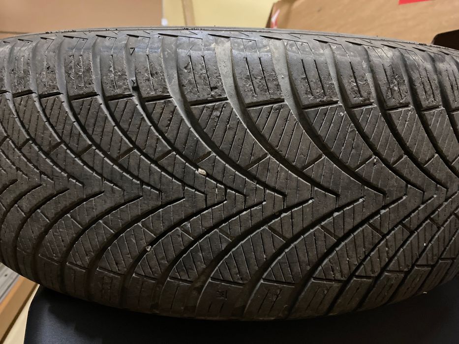 235/55 ZR19 105W  KUMHO всесезонни гуми - 4 бр.