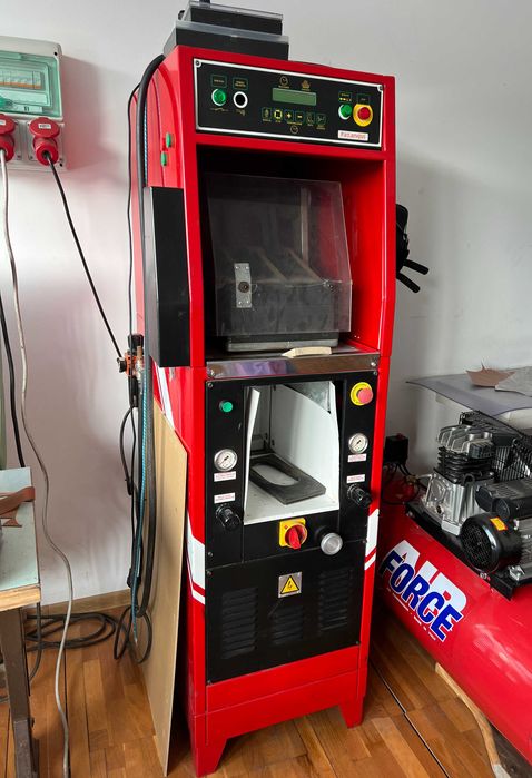 Presa talpa Pasanqui S 501, Utilaj Incaltaminte