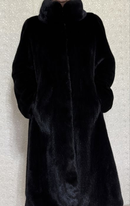 Продам норковую шубу