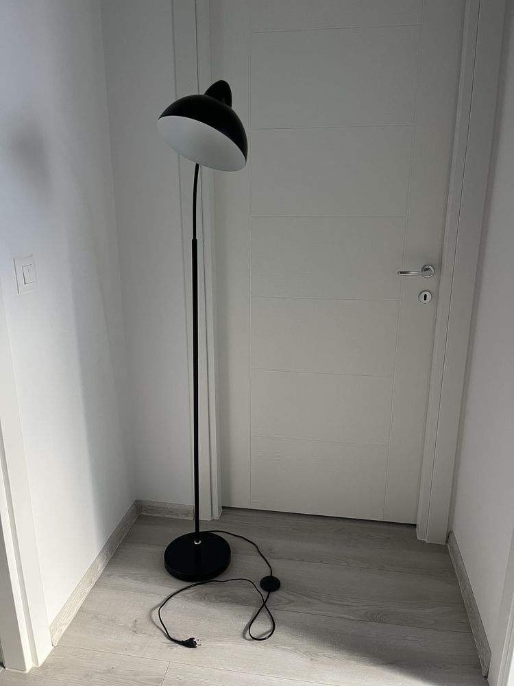Lampadar negru Jysk