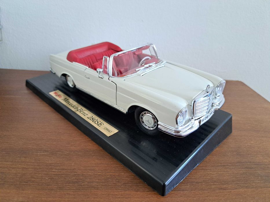 Machete la scara 1:18 Ferrari, Mercedes, Lancia, Citroen, Jaguar