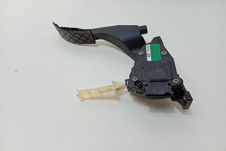Pedala Acceleratie  1J1721503J Volkswagen VW Bora prima generatie ser