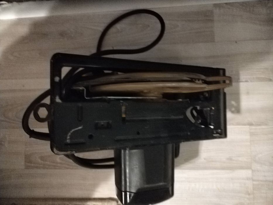 Ferăstrău circular Skil