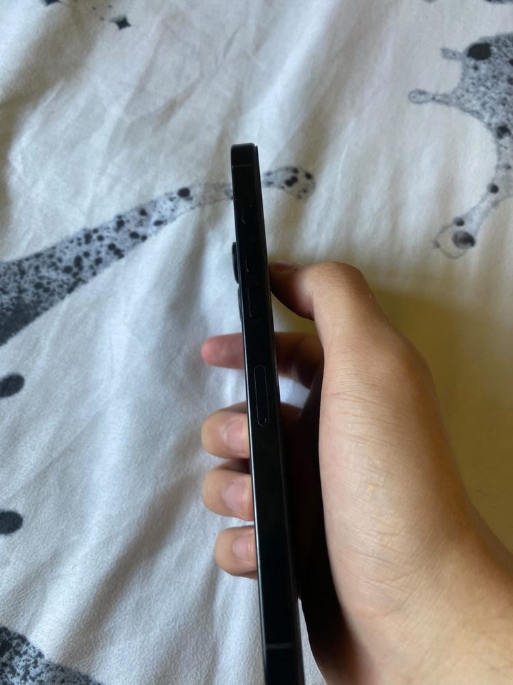 Vand Iphone 16 Pro Max / nu fac schimb