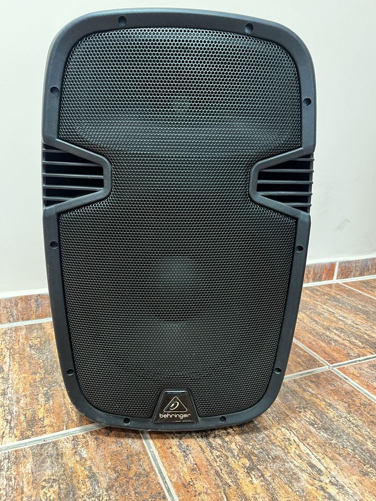 Тонколона Behringer PK112A