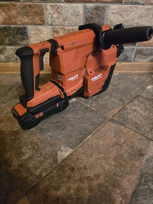 Rotopercutor Hilti TE6 și  TE4 cu aspirator