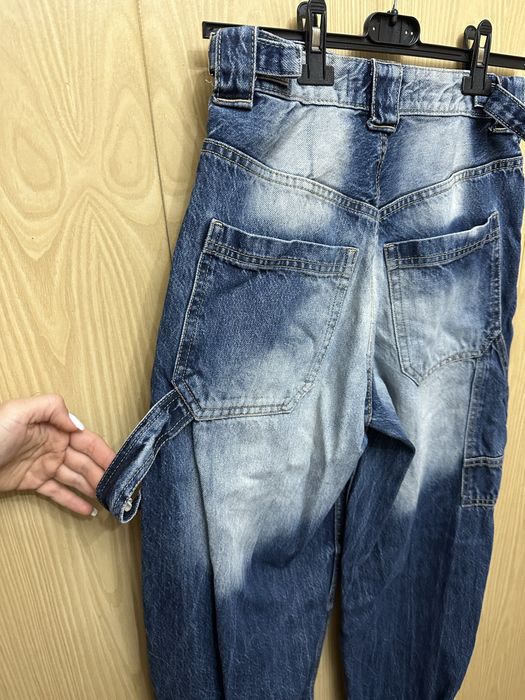 Дънки с джобове и тип Чарълстоун