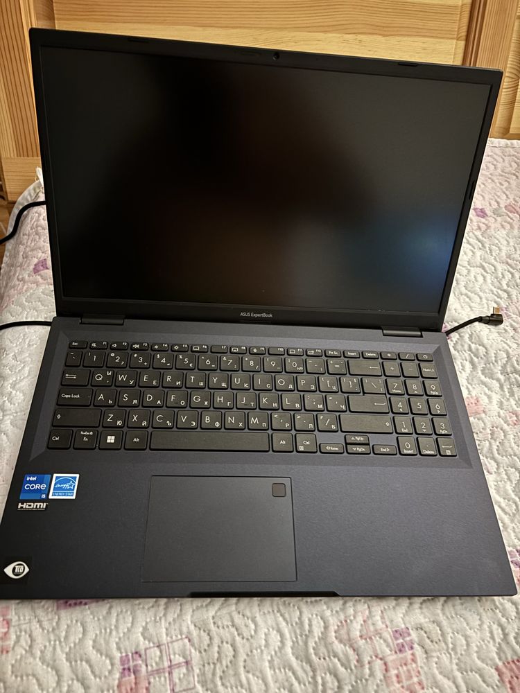 Asus expertbook b1502cb