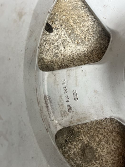 Roata Janta aliaj cu anvelopa - Audi  A3,A4,A6 pe 16”