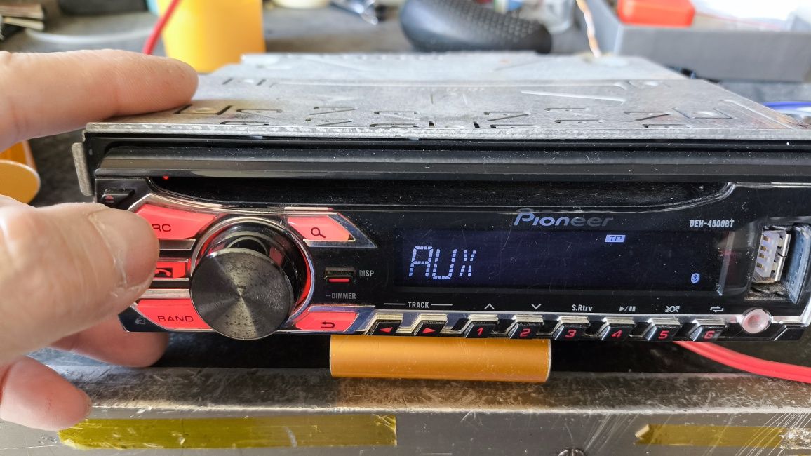 Авто ЦД Pioneer DEH-4500 BT стерео уредба с Bluetooth