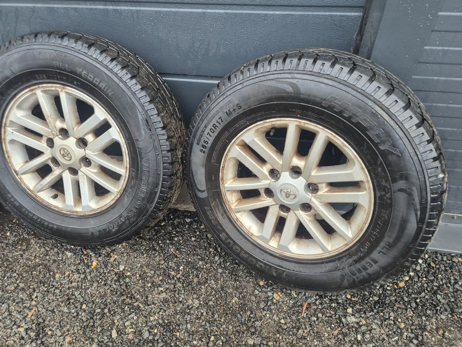 Jante Toyota Hilux 6x139 pe 17 cu anvelope Hifly 265/70 M+S