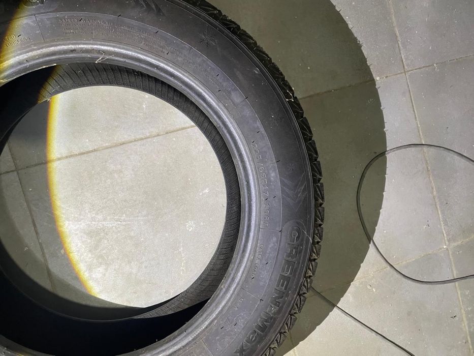 Продам зимние шины 225/65/17