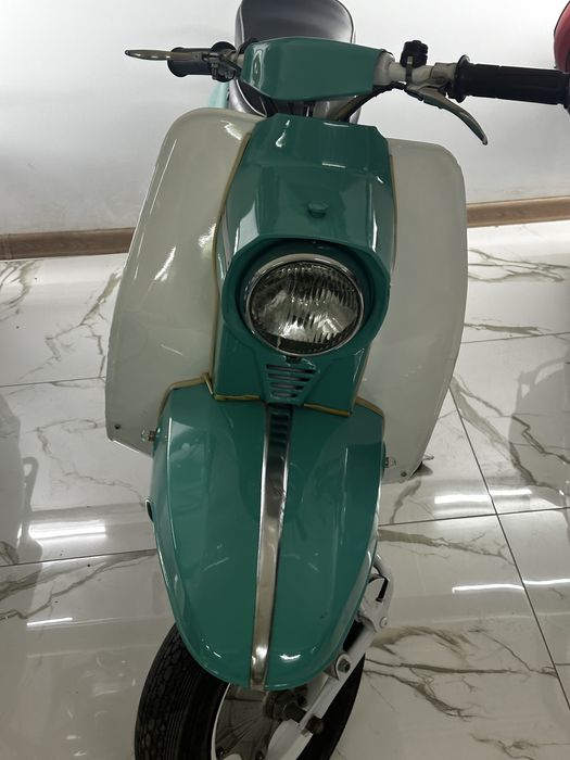 Продам шесть мотороллеров в идеальном состоянии по одному не продаётся