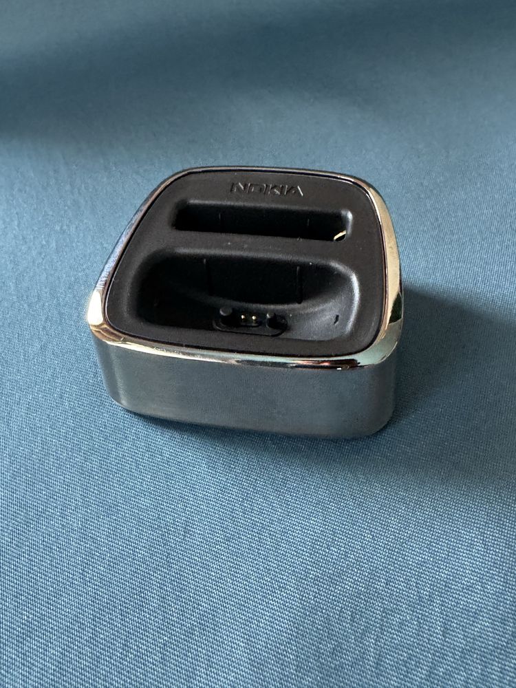 Зарядно Nokia DT-8 , за NOKIA 8800