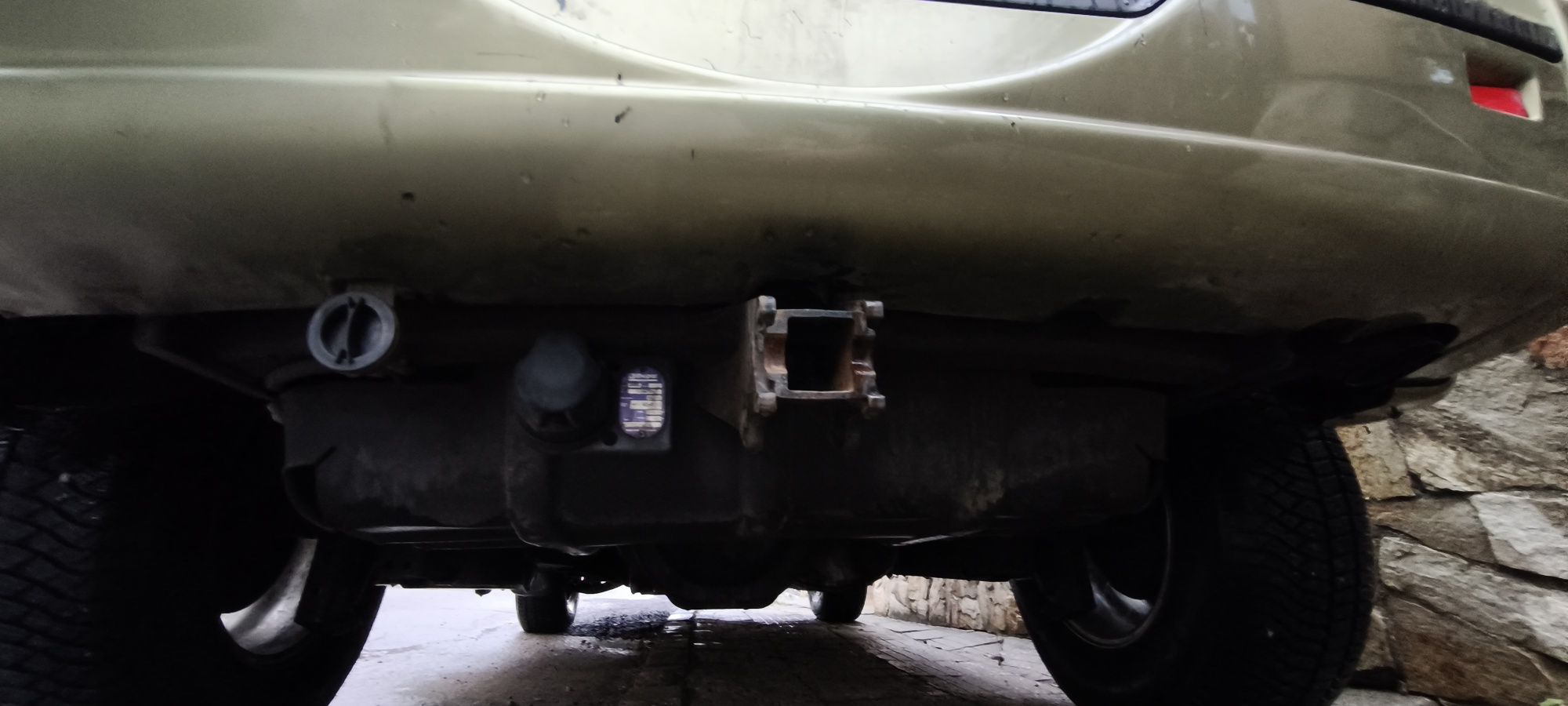 Jeep Cherokee KJ Renegade 2004 3.7.
