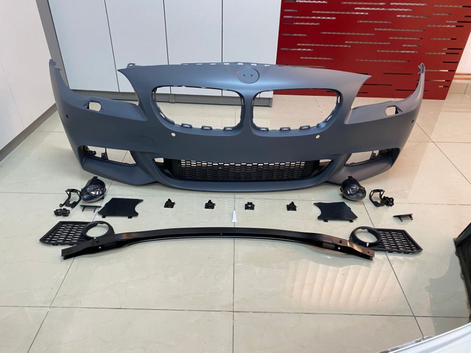 Body Kit BMW Seria 5 F10 2010-2013 Non Lci +Proiectoare Taiwan