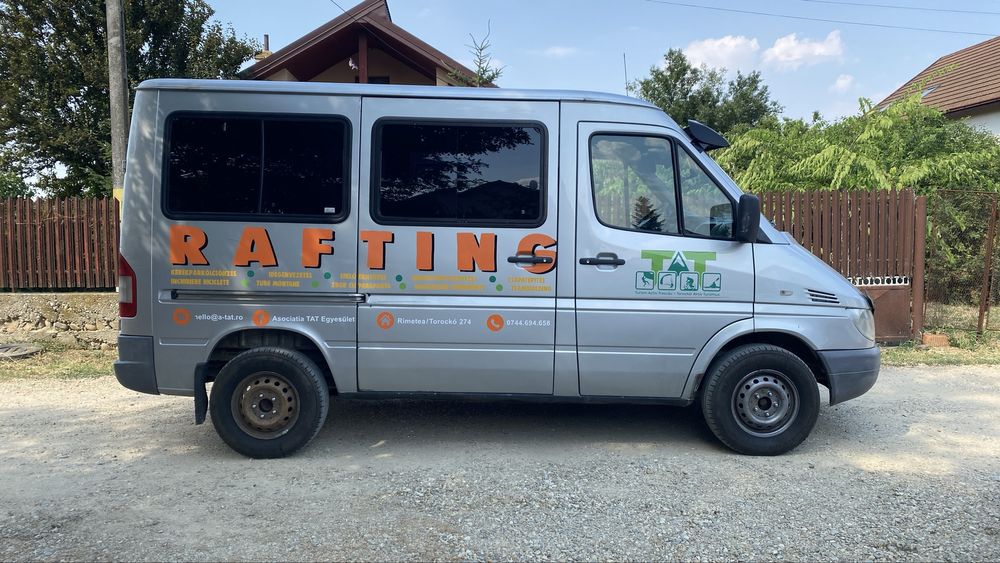 Vand Sprinter 316 2.7cdi/ Automat/ 6 loc/ clima/ Carlig/ Pret 6900€€€