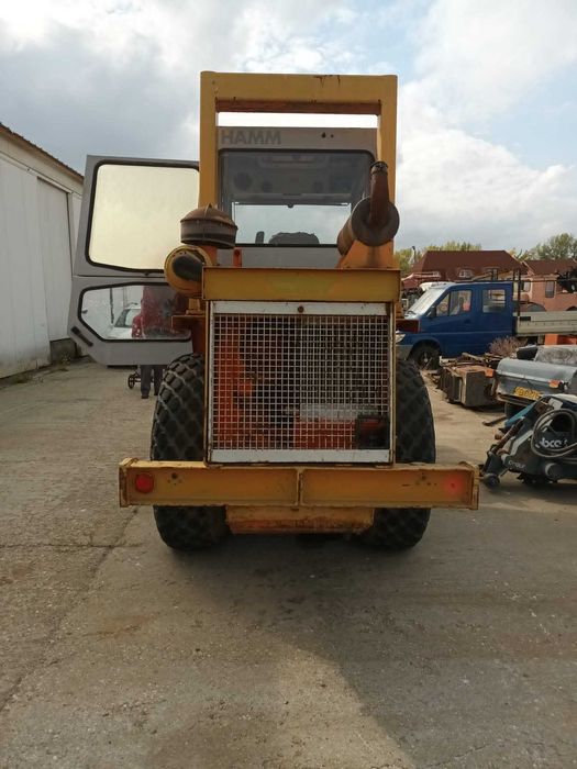 Vand compactor terasamente