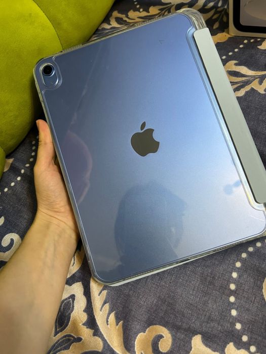 iPad A16 2025года новый синий