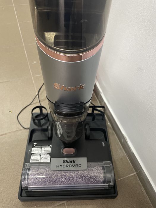 Este un produs resigilat si este umed uscat
