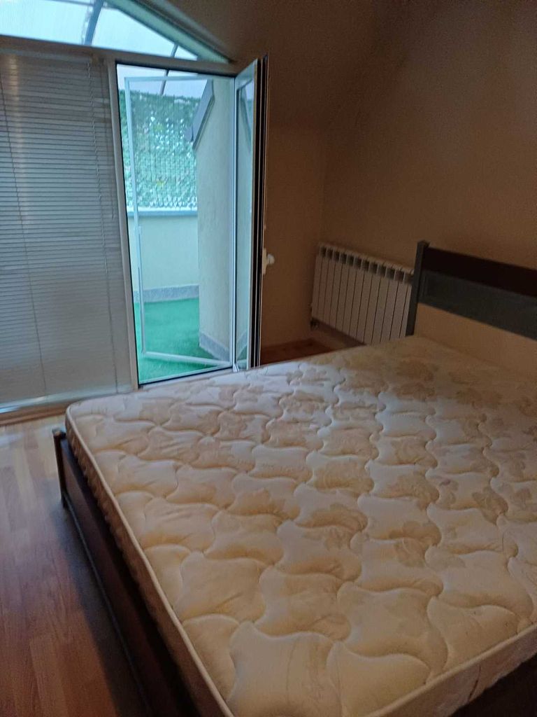 Дава се под наем Тристаен апартамент в Плевен, Дружба 1 - 85 кв.м за 255 € - Снимка #4