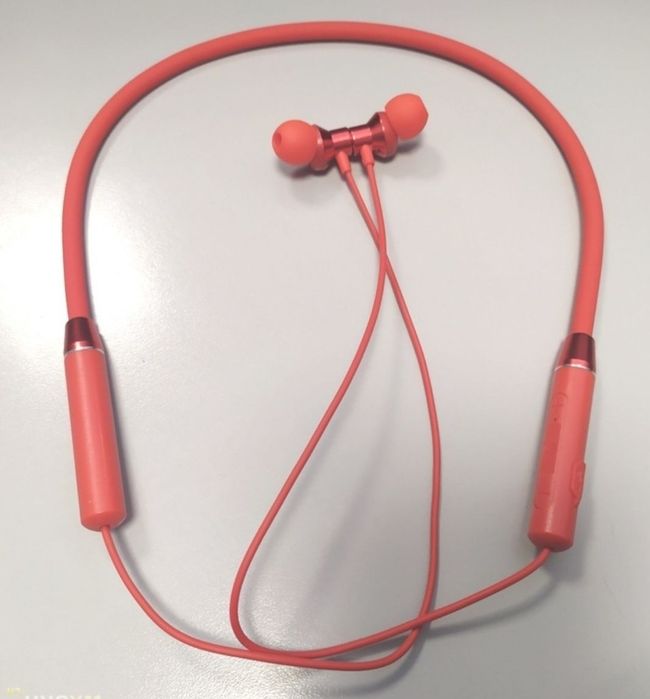 Наушник    новый.