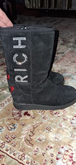 Черные сапоги из натуральной замши