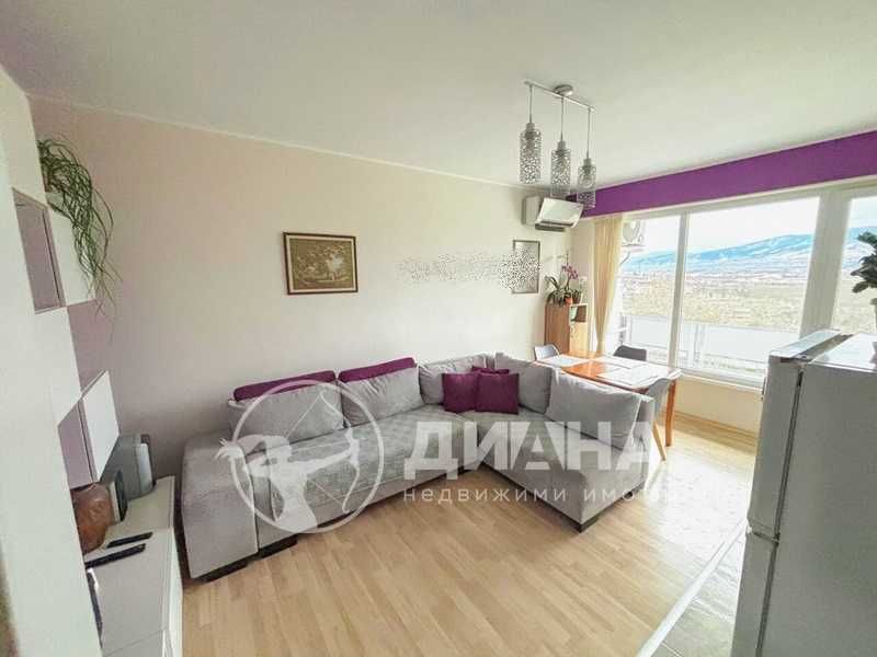 Продава се Тристаен апартамент в Пловдив, Христо Смирненски - 65 кв.м за 1768 €/кв.м - Снимка #2