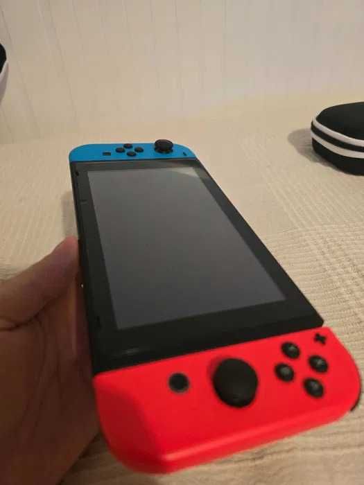 Nintendo switch V2 (baterie mai buna) cu garantie 1 an si accesorii